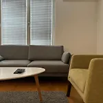 아파트 Three Bedroom Near Center