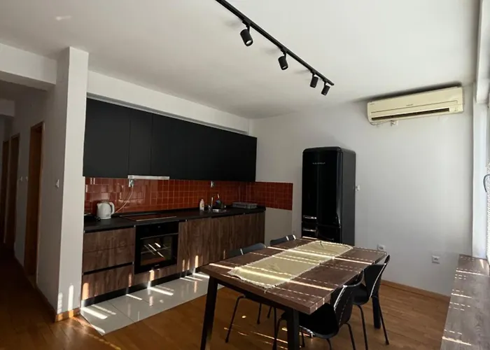 Apartment Three Bedroom Near Center Skopje