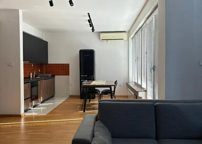 Three Bedroom Near Center Скоп'є