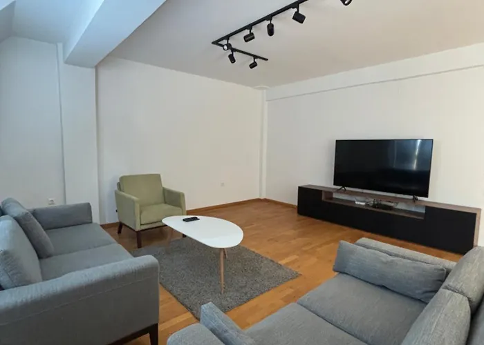 Three Bedroom Near Center * Скоп'є